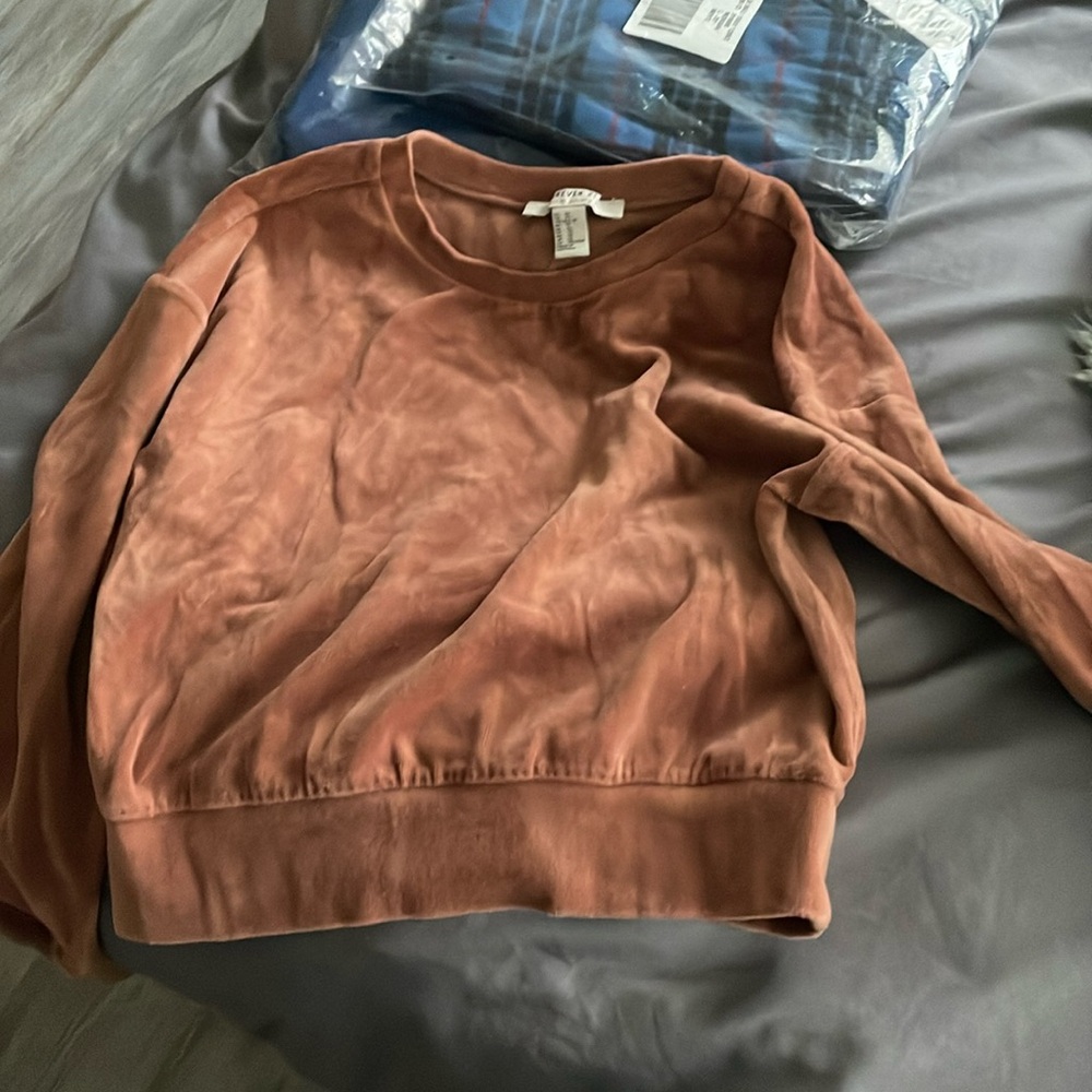 Cute velvet sweater